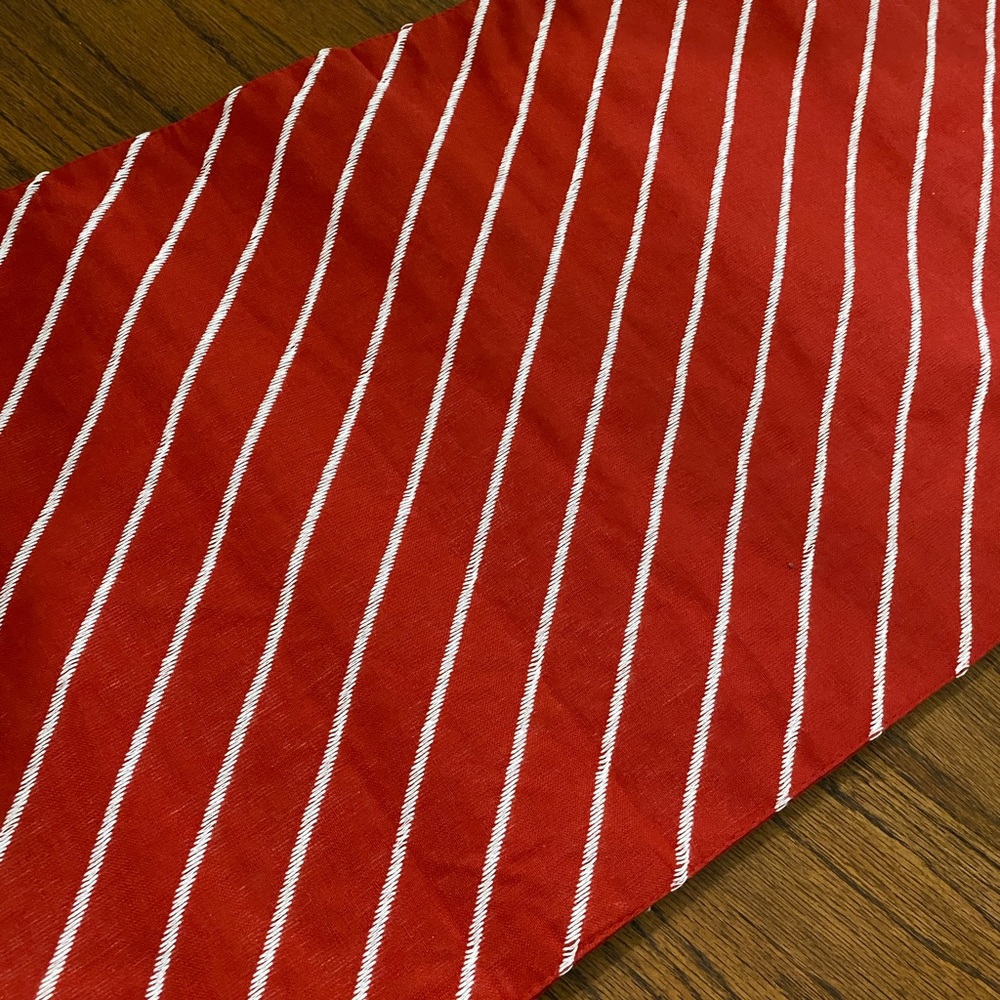 NWT Cotton Table Runner with pom-poms
